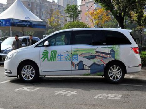 泗洪户外车贴喷绘如何保持效果?